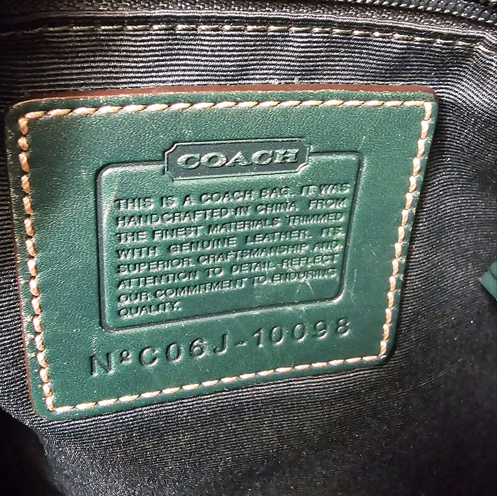 Coach Black Nylon & Suede Crossbody Style CO6J-10098 EUC - Picture 2 of 16